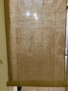 PATRONES DE COSTURA: CÓMO HACER UN ESTOR ENROLLABLE Cortinas Rusticas Ideas, Ideas Para Cortinas, Cortinas Roller, Cortina Roller, Diy Roman Shades, Diy Home Accessories, Deco Bedroom, Patio Interior, Shabby Chic Decor