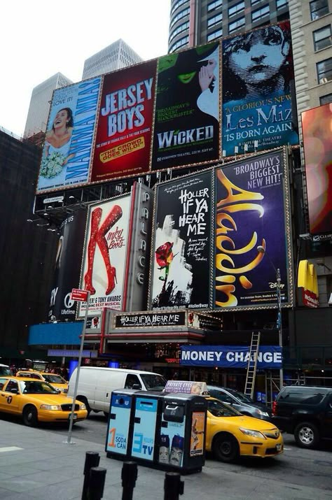 New York Sightseeing, New York Broadway, Broadway Tickets, Musical Theatre Broadway, Theater Kid, Theatre Life, Broadway Theatre, Musical Theater, Newsies