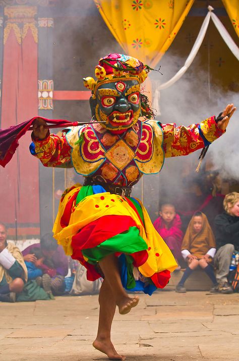 Bhutan Travel, Thunder Dragon, Mask Dance, Traditional Dance, We Are The World, Bhutan, South Asia, People Of The World, World Cultures