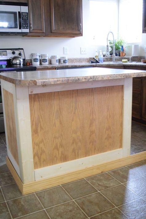 Kitchen Island Molding, Kitchen Renovation Diy Ideas, Kitchen Island Makeover, Builder Grade Kitchen, Unique Kitchen Design, Diy Kitchen Renovation, Diy Kitchen Island, Kitchen Redo, Unique Kitchen