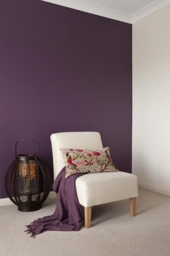 Room Paint Colors Bedroom, Purple Accent Walls, Purple Living Room, Purple Bedrooms, Purple Wall, Bedroom Wall Paint, Accent Wall Bedroom, Trendy Living Rooms, Room Paint Colors