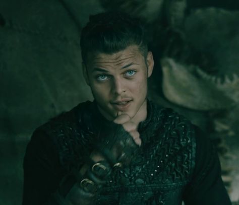 Ivar Vikings, Sons Of Ragnar, Vikings Show, Viking Quotes, King Ragnar, Viking Series, Ivar The Boneless, Alex Hogh Andersen, Alex Høgh