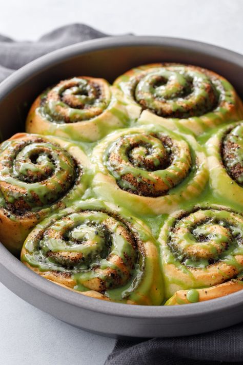 Black Sesame Cinnamon Rolls with Matcha Glaze | Love and Olive Oil Matcha Glaze, Sweet Matcha, Matcha Recipes, Fluffy Cinnamon Rolls, Break Fast, Baked Rolls, Black Sesame Seeds, Sweet Rolls, Cinnamon Rolls Homemade