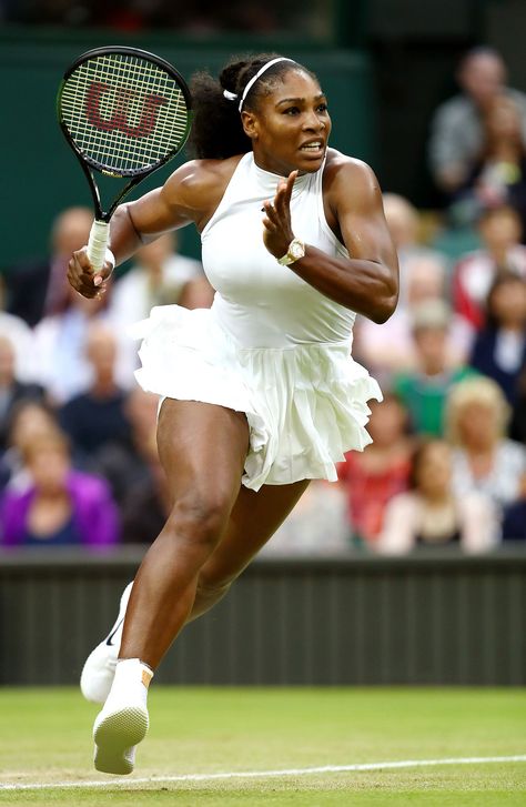 From Her Tough U.S. Open Loss to Battling Sexism: Serena Williams' Hard Road to Tennis Fame Jennifer Capriati, Serena Williams Body, Serena Williams Tennis, Venus And Serena Williams, Williams Tennis, Venus Williams, Tennis Fashion, Tennis Racquet, Tennis Player