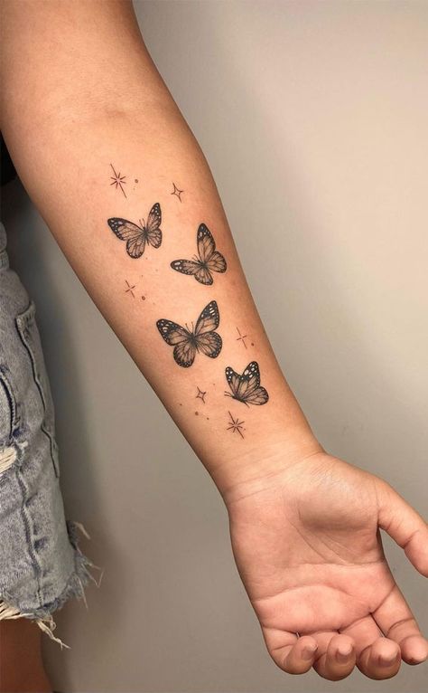 Butterfly Tattoo Ideas, Butterfly Tattoos On Arm, Unique Butterfly Tattoos, Butterfly Wrist Tattoo, Tato Minimal, Hand Tattoos For Girls, Cute Hand Tattoos, Unalome Tattoo, Butterfly Tattoos For Women