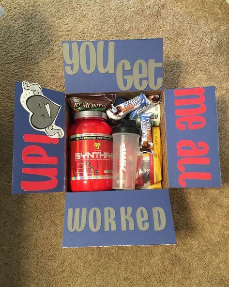 Diy gifts for him Fitness Care Package, Self Care Box Ideas Gift For Men, Self Care Package For Men, Football Care Package Boyfriends, Care Boxes For Boyfriend, Workout Gifts For Men, Men Care Package Ideas, Military Care Package Ideas, Deployment Packages