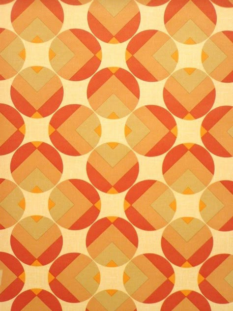 Original retro wallpaper & vinyl wallcovering from the sixties & seventies - A unique collection of original 1950's to 1980's wallpapers for sale! Vintage Wallpaper Patterns, Wallpaper Vinyl, Motif Vintage, Retro Wallpaper, Orange And Yellow, Retro Pattern, Retro Prints, Wallpapers Vintage, Vintage Wallpaper