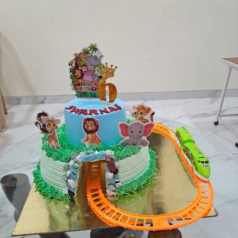 Moving Train Cake, Jungle Theme Cake Without Fondant, Jungle Theme Cake, Cakes Without Fondant, Cars Theme Cake, Jungle Theme Cakes, Moving Train, Train Cake, Jungle Cake