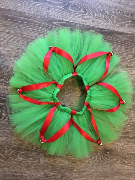 Elf tutu Christmas tutu Green tutu kids tutu baby tutu | Etsy Diy Elf Costume, Pirate Costume Diy, Christmas Tutu Dress, Diy Tutu Skirt, Diy Tutus, Christmas Elf Costume, Whoville Christmas, Green Tutu, Christmas Tutu