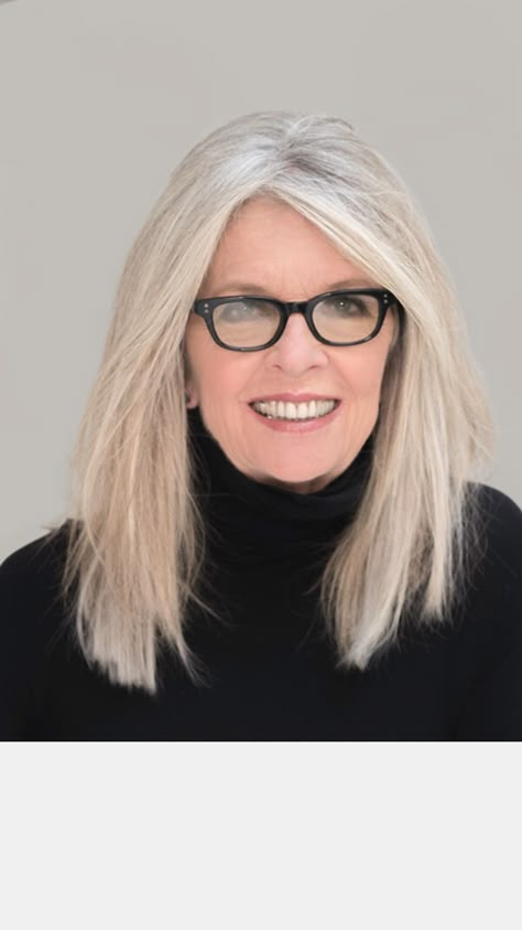 Diane Keaton Hairstyles, One Length Hair, Silver Blonde Hair, Beautiful Gray Hair, Cute Braided Hairstyles, Choppy Hair, Diane Keaton, Long Gray Hair, Platinum Hair