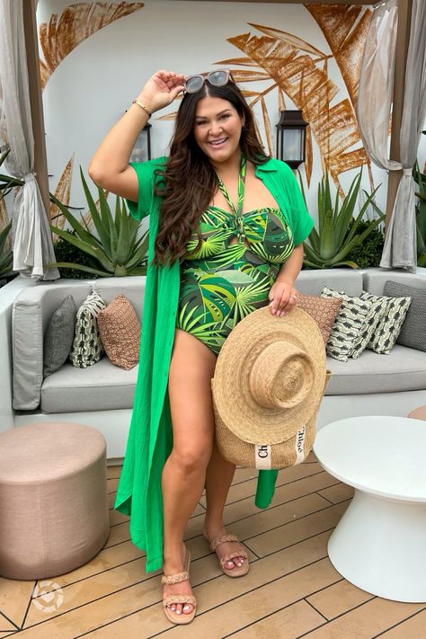 Beach Outfits Women Vacation Resort Wear, Beach Outfits Women Vacation, Plus Size Beach Outfits, Cute Vacation Outfits, Plus Size Looks, Halter Swimsuit, Plus Size Summer Outfit, Plus Size Maxi, Plus Size Swimsuits