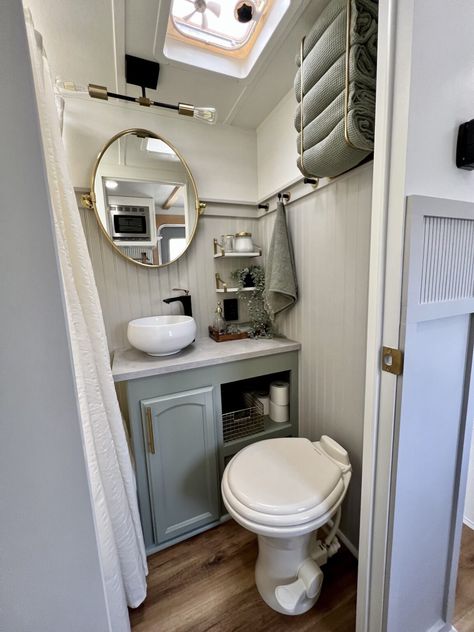 Rv Inspiration, Camper Bathroom, Rv Interior Remodel, Camper Reno, Camper Interior Design, Camper Kitchen, Camper Trailer Remodel, Rv Bathroom, Rv Renovation