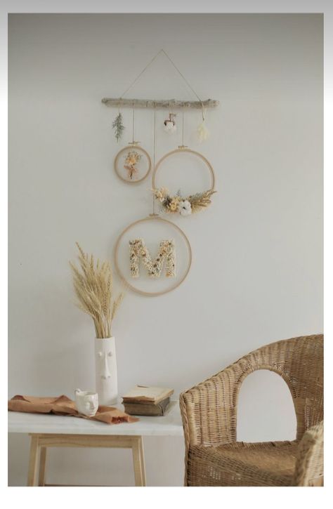 Shelves Design Ideas, Wooden Shelf Design, Stylish Room Decor, Shelves Design, Embroidery Hoop Wall Art, Wall Decor Boho, Flower Room, Flower Collage, Rope Crafts Diy