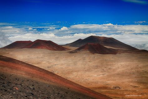 Mauna Kea Hawaii, Volcano Hawaii, Mauna Kea, Hawaii Volcano, Telescopes, Gold Medal, Big Island, Mount Rainier, Volcano