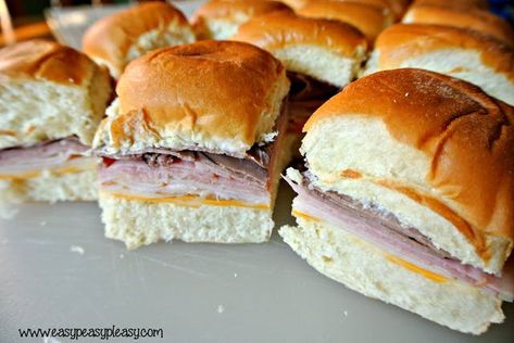 This time of year, travel is inevitable. Be prepared with easy meals you can make ahead and bring with you on the road. Easy To Go Sandwiches For Cooler, Easy Cold Slider Sandwiches, Tailgate Sandwiches Cold, Picnic Sliders Hawaiian Rolls Cold, Easy Party Sandwiches Cold, Cold Slider Sandwiches Hawaiian Rolls, Slider Sandwiches Cold, Party Sandwiches Make Ahead Cold, Party Sandwiches Cold