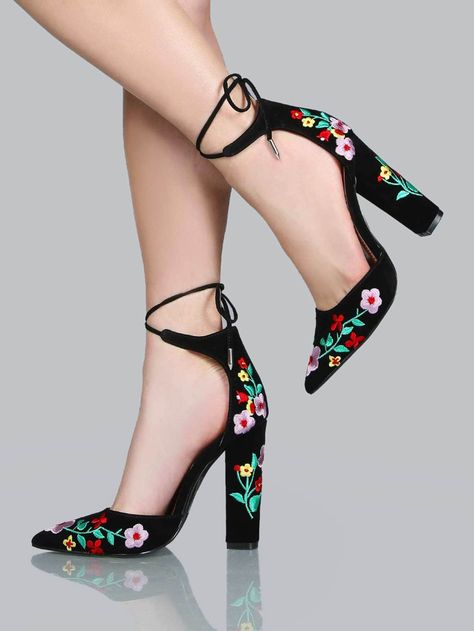 Floral Embroidered Heels, Summer Shoes Trends, Embroidered Heels, Gladiator Shoes, Summer Fashions, Women Ideas, Simple Summer, Floral Heels, Heels Classy