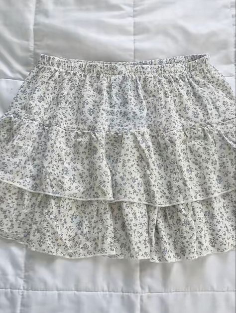 Brandy Skirt, Virtual Wardrobe, Blue Daisy, Summer Fits, Skirt Leggings, Spring Break, Skirt Pants, Brandy Melville, Floral Skirt