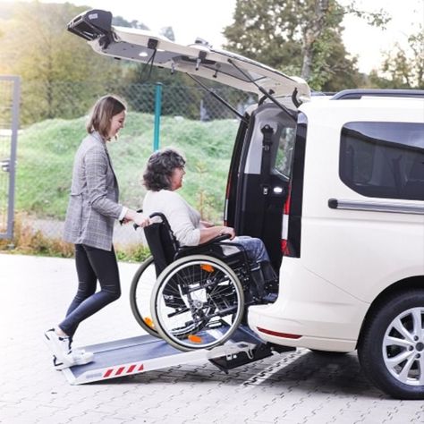 B-Style Volkswagen Caddy Maxi V B-Active Wheelchair Accessible Vehicle Wheelchair Accessible Vans, Wheelchair Accessible Vehicle, Wheelchair Van, Caddy Maxi, Volkswagen Caddy, Sitting Position, Outdoor Hunting, Wheelchair Accessible, Wheelchair