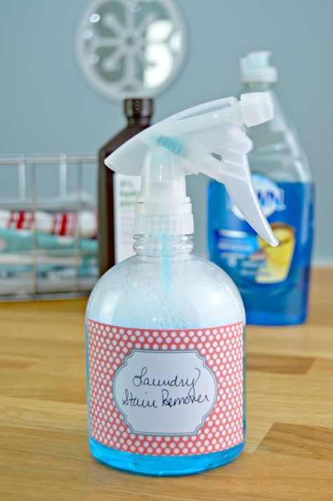 The Best Homemade Stain Remover Recipe - Mom 4 Real Homemade Stain Removers, Diy Stain Remover, Laundry Stain Remover, Diy Staining, Cleaning Painted Walls, Laundry Stains, Carpet Cleaning Hacks, Glass Cooktop, Deep Cleaning Tips