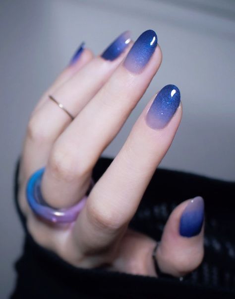 Emerald Nails, Purple Nail Designs, Simple Gel Nails, Minimal Nails, Gradient Nails, Minimalist Nails, Cute Nail Designs, Chic Nails, Purple Nails