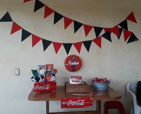 Coca Cola Party, Movie Night Party, Cake Tutorial, Coca Cola, Coco, Party Decorations, Happy Birthday, Holiday Decor, Birthday