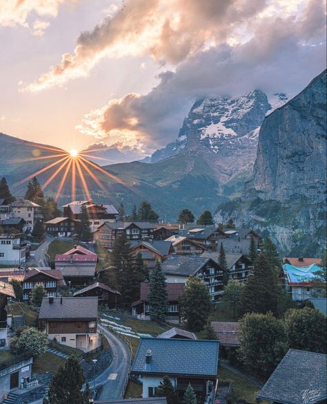 #nature #switzerland #vacation #naturelovers #photography Murren Switzerland, Switzerland Hiking, Earth Beautiful, Beautiful Switzerland, Relaxing Places, G Adventures, Beautiful Sunrise, Next Holiday, Sunset Views