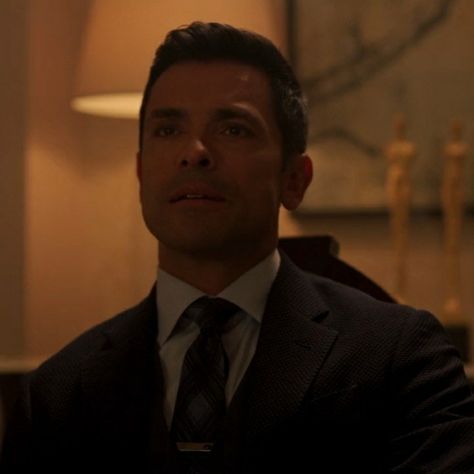 Hiram Lodge, Mark Consuelos, Labour, Riverdale, Wattpad, Collage, Pins