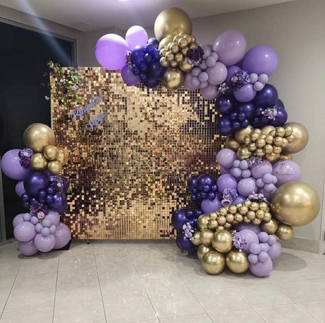 Sweet 16 Decorations Purple And Gold, Purple And Gold Balloon Backdrop, Gold And Purple Balloon Garland, Purple And Gold 40th Birthday Party, Lilac And Gold Birthday Decorations, Sweet 16 Purple And Gold Theme, Purple Gold Birthday Party Decoration, Purple And Gold Balloon Arch, Purple And Gold Party Decorations Ideas