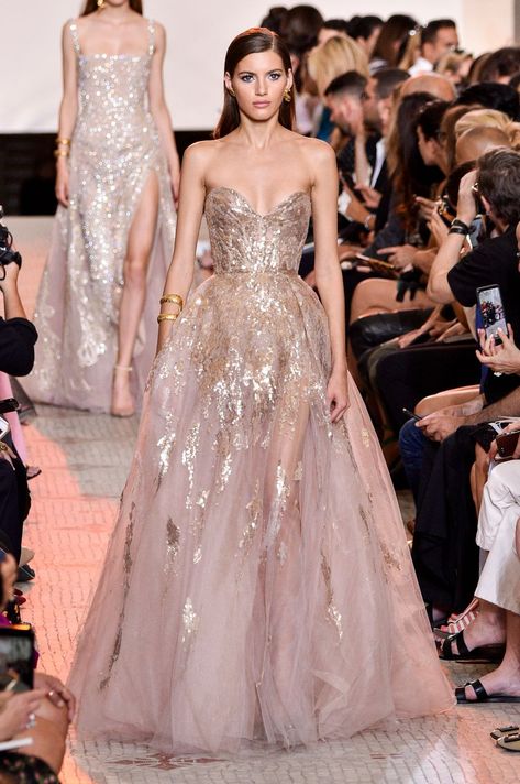 33 Of The Most Show-Stopping Looks From Paris Fall 2018 Couture Week | HuffPost Life Mark Bumgarner, Peter White, Ellie Saab, Elie Saab Couture, Paris Couture, Beauty Dress, Couture Week, Gala Dresses, Couture Gowns