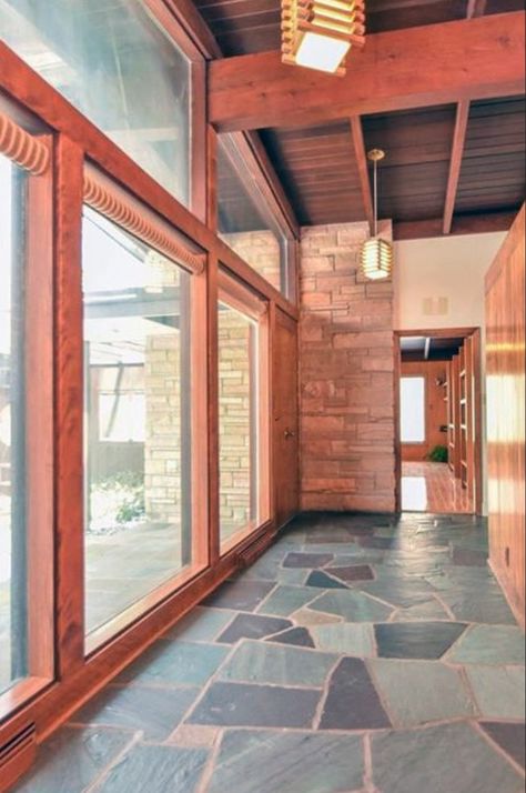 Mid-Century front entry of flag stone adds warm earth tones. Mid Century Modern Flooring, Modern Kitchen Floor, Modern Kitchen Tile Floor, Modern Kitchen Flooring, Mid Century Flooring, Mid Century Modern Interior Design, Mid Century Ranch, Mcm House, Modern Flooring