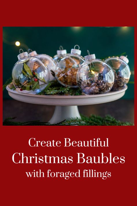 Bauble Filler Ideas, Fill Your Own Christmas Baubles, Bauble Filling Ideas, Clear Christmas Bulbs Ideas, Fillable Baubles Ideas, Clear Baubles Ideas, Novogodisnje Dekoracije, Filled Baubles, Bauble Ideas