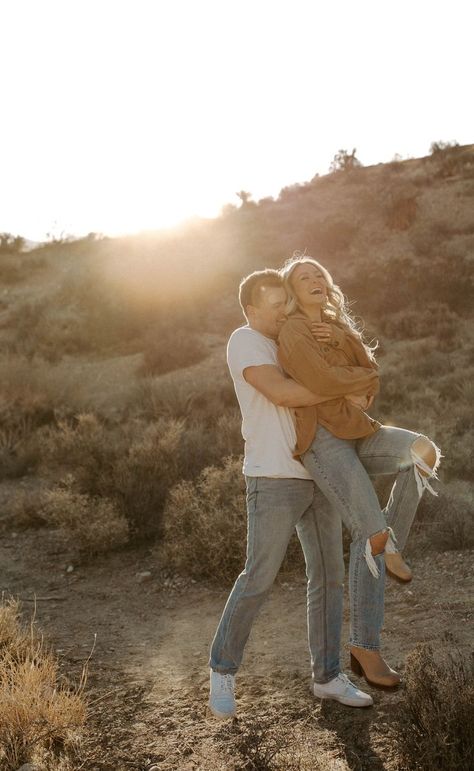 Couples Shoot in Las Vegas, Nevada at Red Rocks Canyon - Photography by Raegan Taylor Photography Rock Photoshoot, Red Rock Las Vegas, Desert Engagement Photos, Red Rock Canyon, Couples Shoot, South Georgia, Red Rocks, Red Rock, Couple Shoot