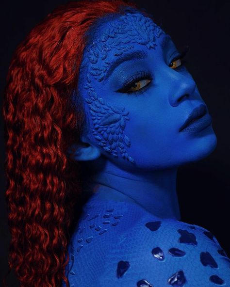 Mystique Xmen, Marvel Mystique, Sfx Makeup Ideas, Jasmine Brown, Xmen Cosplay, Dark Demon, Horror Nails, Special Fx Makeup, Halloween Costume Idea