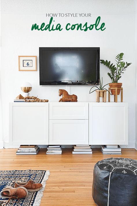 Get interior designer Tasha Schultz's fast and friendly tips for styling your media console with a mix of thrifted and new accessories. Tv Stand Decor Ideas, Wall Mounted Media Console, Console Decor, Tv Stand Decor, Home Redesign, Console Styling, Hometalk Diy, Blogger Home, Unique Products Design