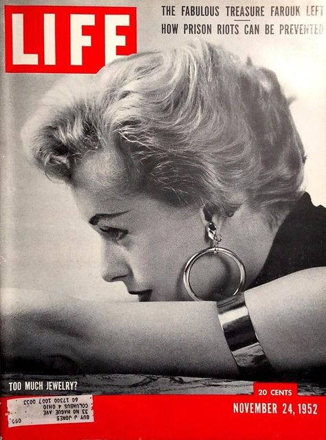 1952 November 24 Life 1 Tippi Hedren | Ipolani | Flickr Tippi Hedren, Life Magazine Covers, Life Cover, Look Magazine, Evolution Of Fashion, Time Life, Time Magazine, Vintage Life, Magazine Ads