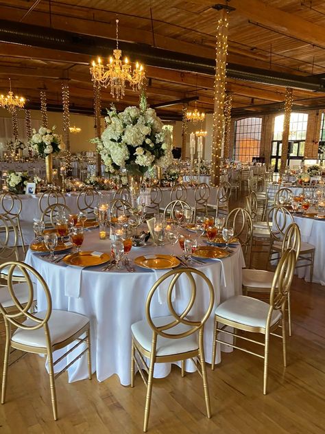 Gold Round Table, Chairs For Wedding, All White Flowers, Golden Bday, Gold Chairs, White And Gold Wedding, White Linens, Gold Chair, Chair Decor