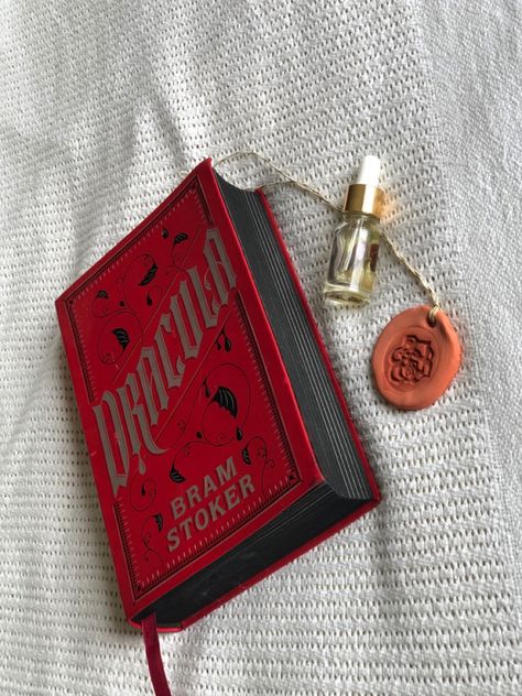 Dark Red Book Aesthetic, Dracula Book Aesthetic, Dracula Aesthetic Book, Gothic Book Recommendations, Dracula Bram Stoker Book, Gothic Classic Books, Dracula Book, Bram Stoker, Unread Books