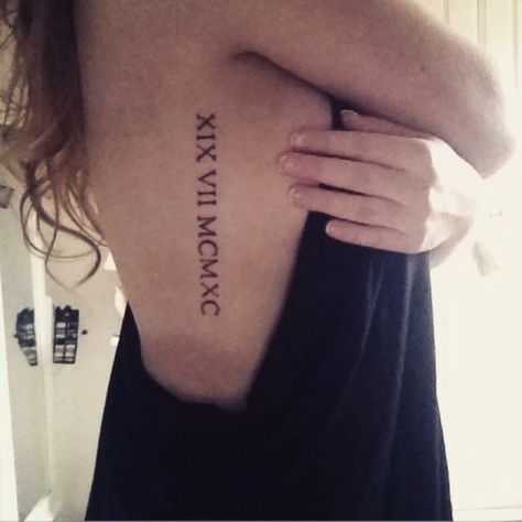 Ribs tattoo. Roman numerals                                                                                                                                                                                 More Roman Numeral Tattoos, Date Tattoos, Trendy Tattoo, Tattoos Skull, Side Tattoos, 1 Tattoo, Rib Tattoo, Roman Numeral, Trendy Tattoos