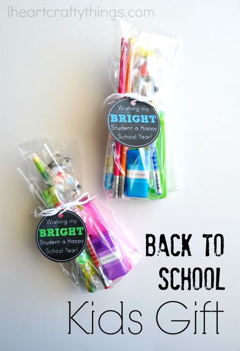 School Gifts For Kids, Back To School Gifts For Kids, School Giveaways, Welcome To School, School Kit, Back To School Party, Back To School Kids, School Theme, Gift Printable