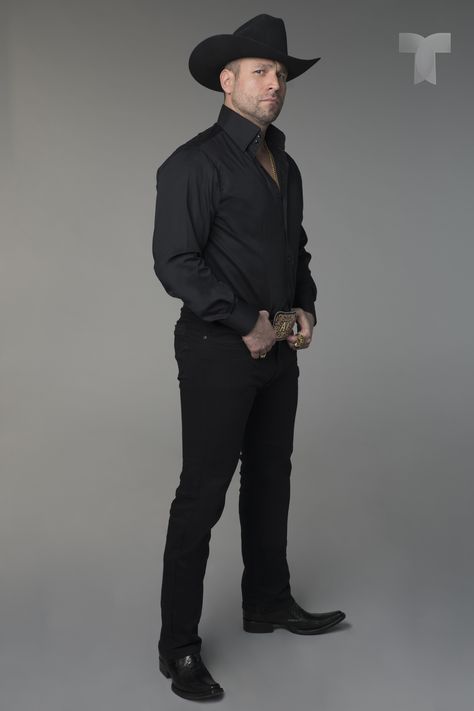 El incierto futuro de Rafael Amaya en <em>El señor de los cielos</em> Men Cowboy Outfits, Cowboy Outfits For Men, Cowboy Outfits Men, Black Western Outfit, Country Outfits Men, Cowboy Outfit Men, Cowboy Outfit For Men, Cowboy Men, Man Dress Design