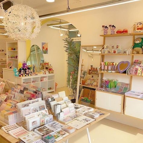 Multi Brand Store, Stationery Store Design, Gift Shop Interiors, Boutique Store Displays, Stationary Store, Cute Store, Store Design Boutique, Stationary Shop, Cafe Shop Design