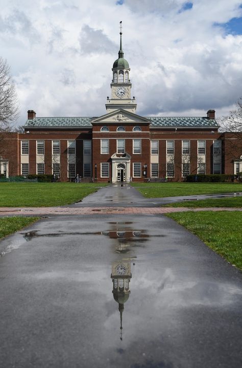 Bucknell University Aesthetic, Bucknell University, Dream University, Future School, Comic Layout, University Library, Sims House Plans, Top Colleges, On A Rainy Day