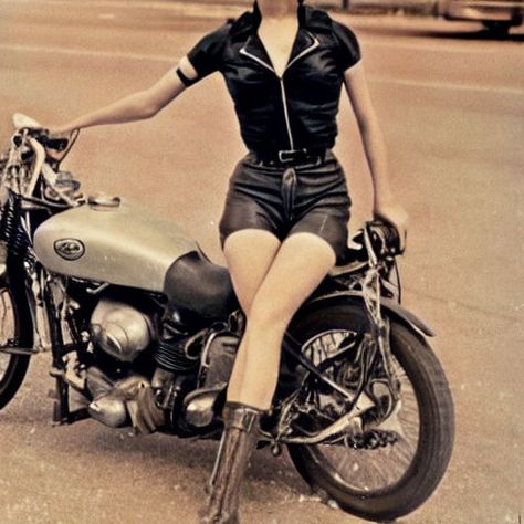 80s Biker Aesthetic, 60s Biker Aesthetic, 1950s Greaser Women, Women Greaser Outfit, 70s Biker Fashion, Female Greaser Outfit, 70s Biker Chick, Greaser Aesthetic Girl, 50s Aesthetic Fashion Women