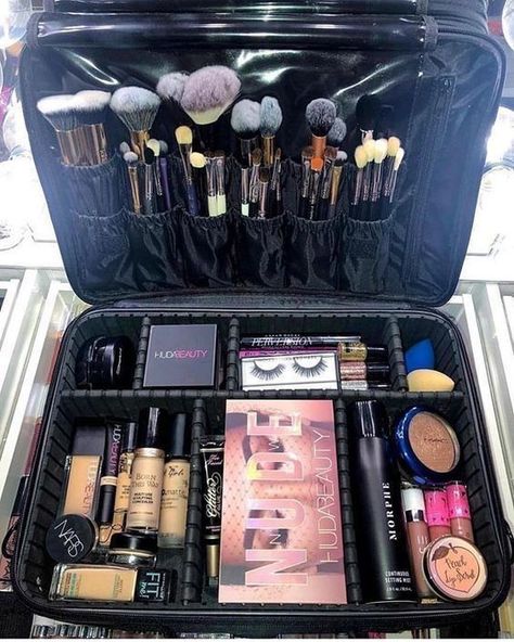 Soft Make-up, Make Up Kits, Penyimpanan Makeup, Contouring Makeup, Black Makeup Bag, Makeup Artist Kit, Makeup Travel Case, Black Makeup, Bag Essentials