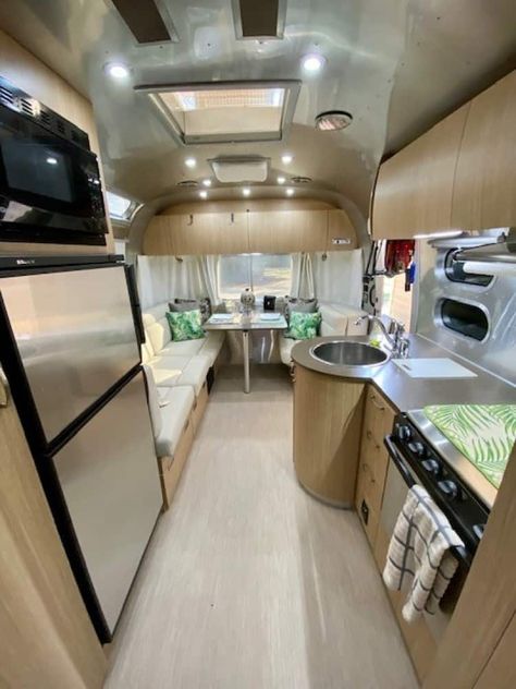 2017 Airstream 25FT Flying Cloud For Sale in Coastal - Airstream Marketplace Flying Cloud Airstream, Airstream With Bunkbeds, Airstream Bambi 20fb, Airstream Basecamp 20, 1975 Airstream Sovereign, Airstream Flying Cloud, Air Stream, Airstream For Sale, Airstream Campers