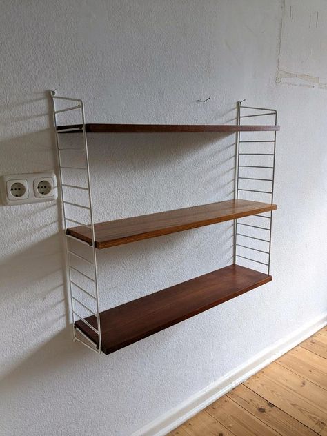 78 cm x B 20cm x T 75cm x H,String Regal Nisse Vintage Bücherregal 60er in Berlin - Prenzlauer Berg Tv Wand, Magazine Rack, Teak, Berlin, Shelves, Tv, Furniture, Quick Saves, Home Decor