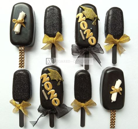 Graduation Cakecicle, Graduation Cake Popsicles, Graduation Cakesicles Ideas, Graduation Cakesicles, Grad Treats, Cake Palette, Elegant Cake Pops, Graduation Cake Pops, Cake Popsicles