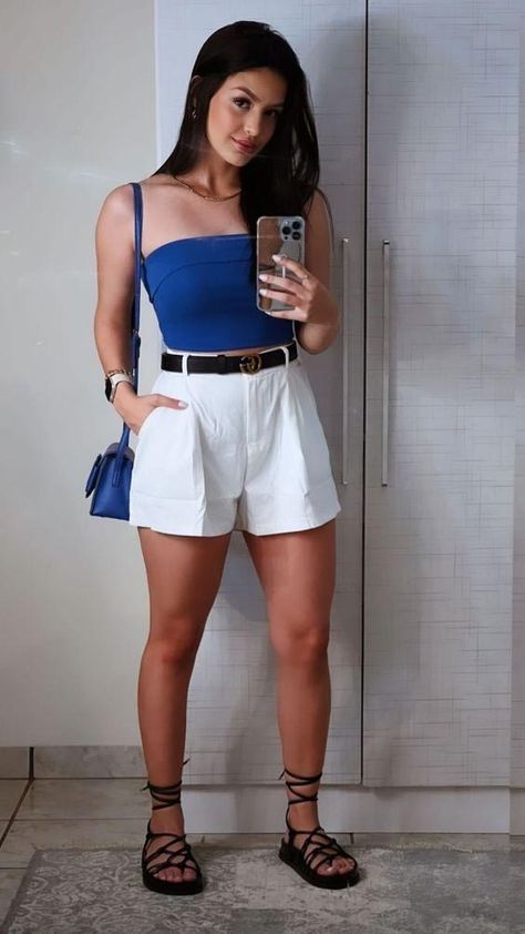 10 looks mais pinados de janeiro Look Short Branco, Looks Com Short, Classy Summer Outfits, Sleeveless Short Dress, Fashion People, Fashion Mistakes, Casual Work Outfits, Cute Summer Outfits, Girly Outfits