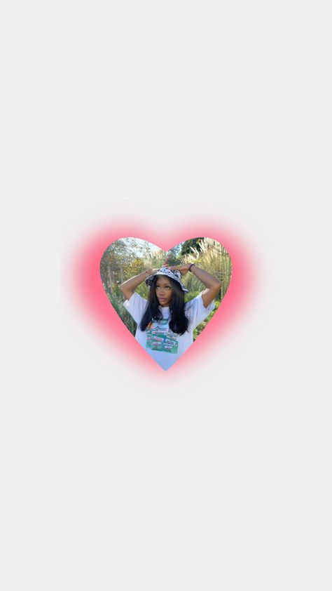 Sza homescreen heart icon Heart Icons Sza, Icon For Homescreen, Sza Homescreen, Iphone Tutorial, Phone Widgets, Cute Home Screen Wallpaper, Home Lock Screen, Cute Home Screens, Heart Icon