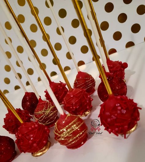 Red And Gold Quinceanera Decorations, Red Quince Theme, Red Cake Pops, Gold Quinceanera Theme, Red And Gold Quince, Red Quinceanera Ideas, Quinceanera Red, Quince Cakes, Quince Cake